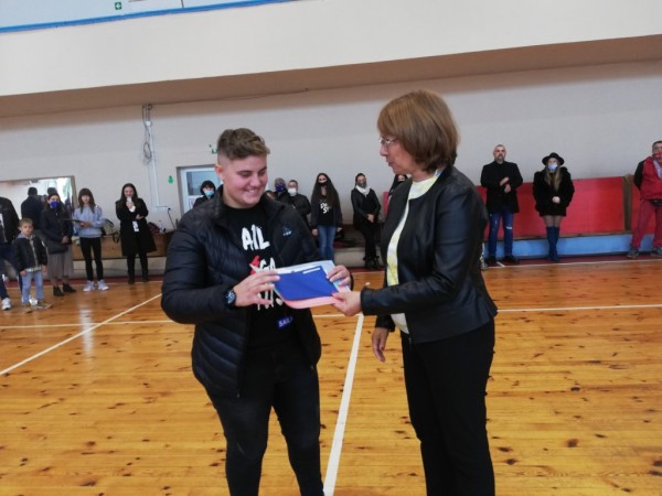 Кметът на Казанлък отличи 27 казанлъшки спортисти