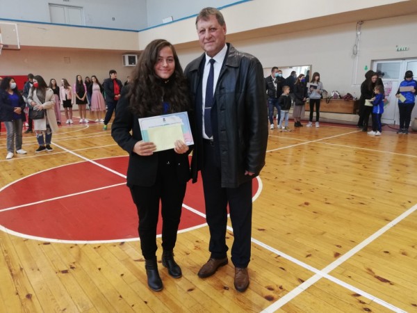 Кметът на Казанлък отличи 27 казанлъшки спортисти