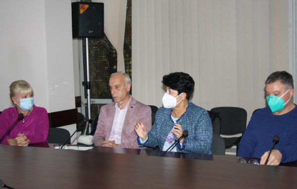 Заседание на Областния медицински съвет: Старозагорска област вече реално е в тъмночервената зона