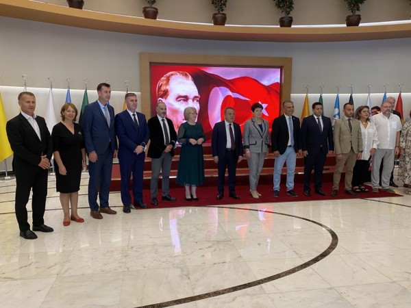 Фестивалът на стария град в Кайледжи посрещна делегация от Казанлък