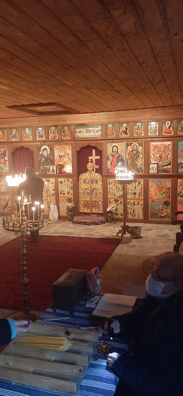 Със собствен флаг Енина отбеляза празника си