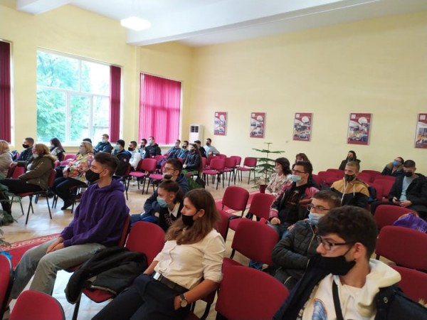 Европейски „Дни Еразъм 2021“ в ПГ “Иван Хаджиенов“