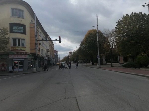 Промени за движението на МПС по централните улици и булеварди в Казанлък от утре