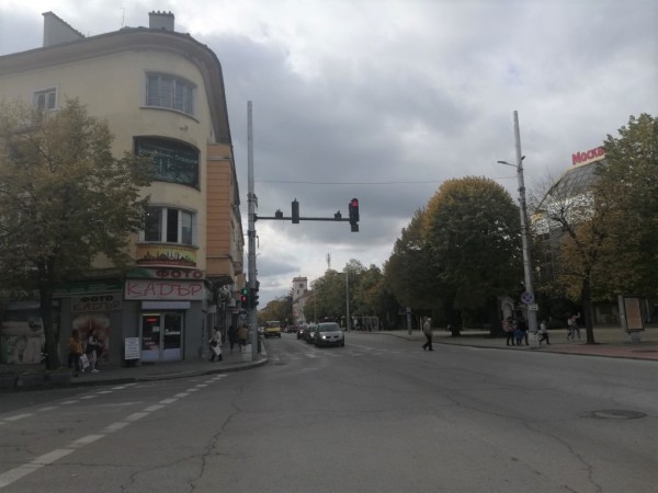 Промени за движението на МПС по централните улици и булеварди в Казанлък от утре