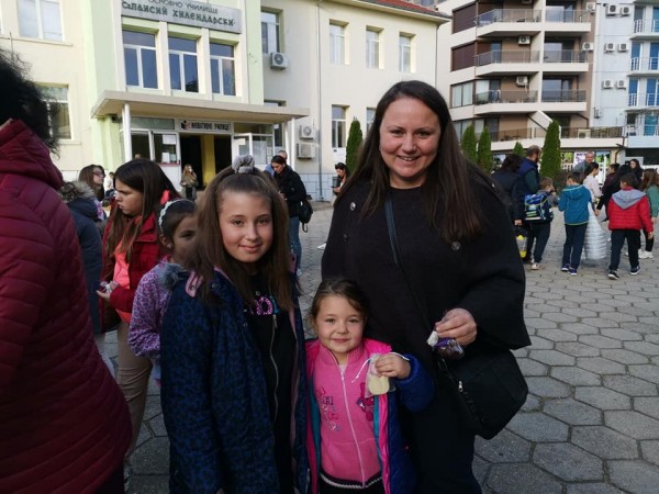 ОУ „Св. Паисий Хилендарски” събра 1715 лв. за малкия Стаси само за час