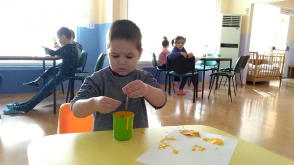 Есенно и многоцветно бе днес в “Работилница за мечти“