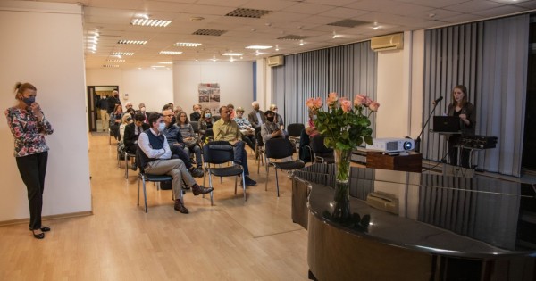 Казанлък представя българското „розово“ злато във Варшава