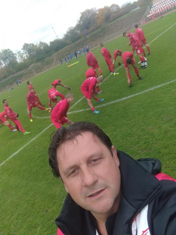 С равенство завърши срещата между Розите и Левски София