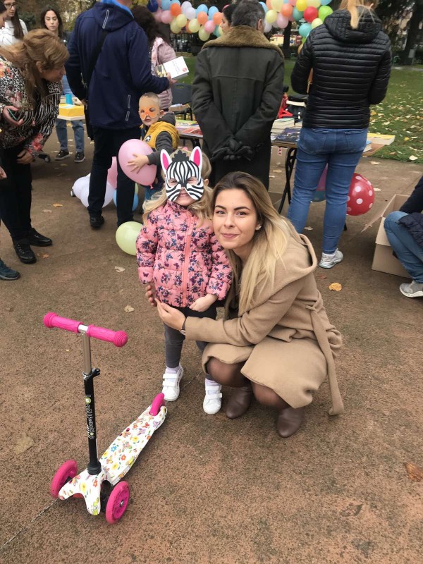 Книжният базар на дванайсетокласниците от МГ събра над 1 800 лв. 