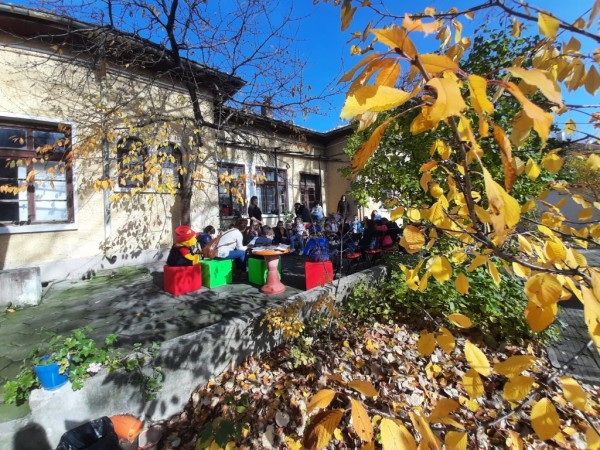 Библиотеката отново заинтригува малчуганите от ДГ “Звънче“