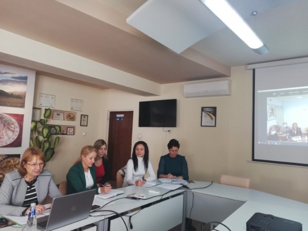 Туристически район “Долината на розите“ вече има свои стратегия за развитие, лого и девиз “Традиция и съвременност“