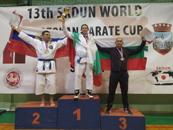 Световна титла и призови места за каратистите на Шори Доджо