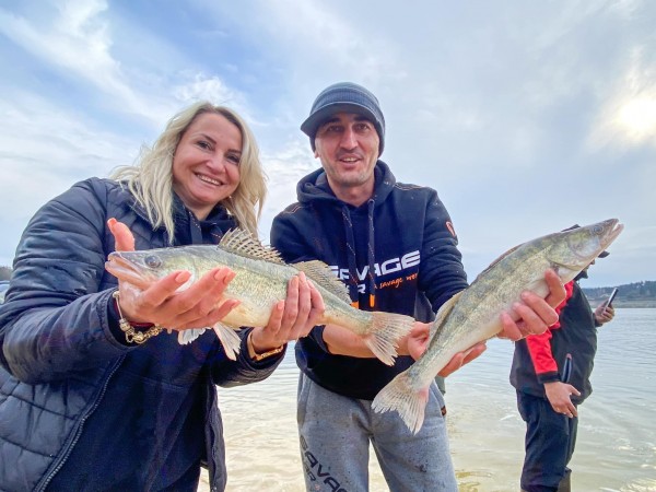 220 кг. бяла риба и 56 кг. отраснали сомчета заплуваха в яз. Копринка след състезанието