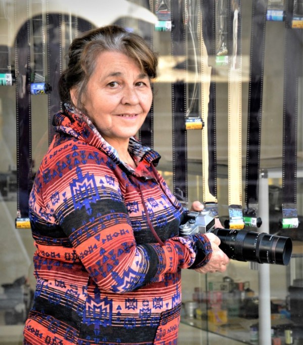 Величка Николова реди първата си изложба