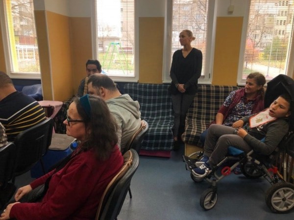 Мини концерт си спретнаха в дневния център “Работилница за мечти“