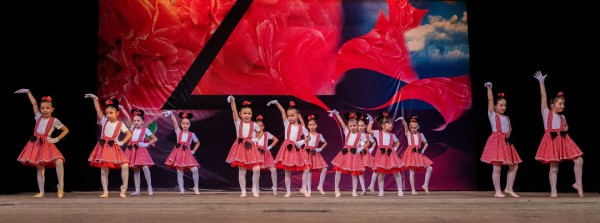 Балерините на “Дива Денс“ обраха наградите в Димитровград