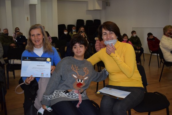 Деца и учители станаха носители на “Добрите примери“ от Казанлък