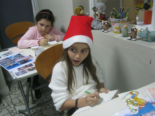 Коледни работилници събират средства за издаване на юбилейната книга на “Арт линия“