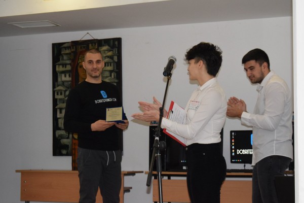 Деца и учители станаха носители на “Добрите примери“ от Казанлък