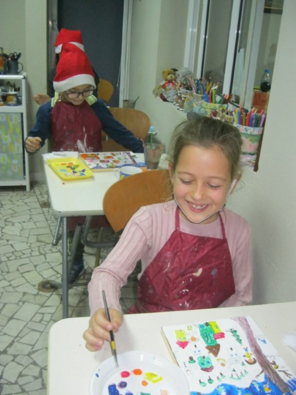 Коледни работилници събират средства за издаване на юбилейната книга на “Арт линия“