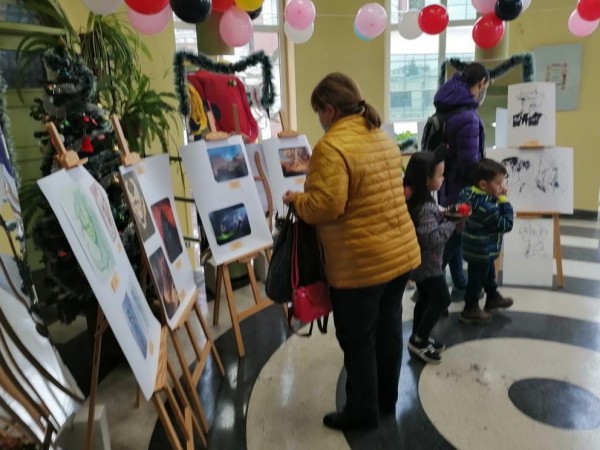 447 лв. събра благотворителната изложба на 12 Г клас от МГ