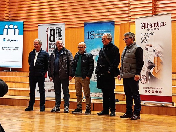 8-годишният китарист Божидар грабна първото място в Испания