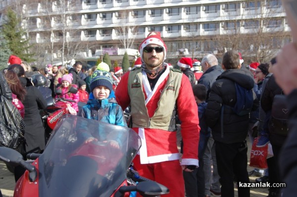 Дядо Коледовци на мотори отново ще зарадват най-малките