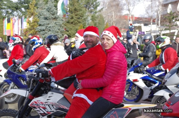 Дядо Коледовци на мотори отново ще зарадват най-малките