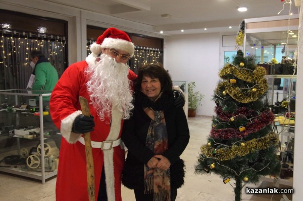 Нашествие на млади таланти в IV-я фотографски салон в Казанлък