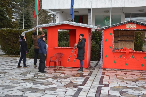 Коледният базар на “Семейчовци” в Павел баня започва от днес