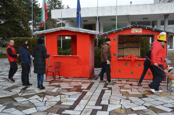 Коледният базар на “Семейчовци” в Павел баня започва от днес