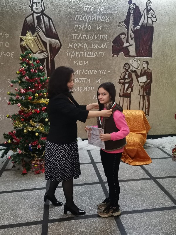 7 б клас са шампионите във футболния турнир на ОУ “Св. Паисий Хилендарски“