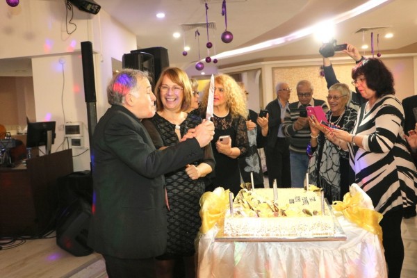 Сърцата на близо 50 златни двойки затуптяха под звуците на Менделсон в Казанлък