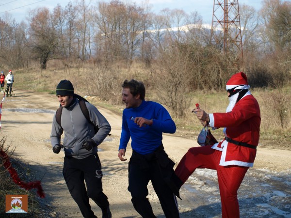 Коледният Run събра 213 лв. за ремонт на Заслона на маркировачите на Саръяр