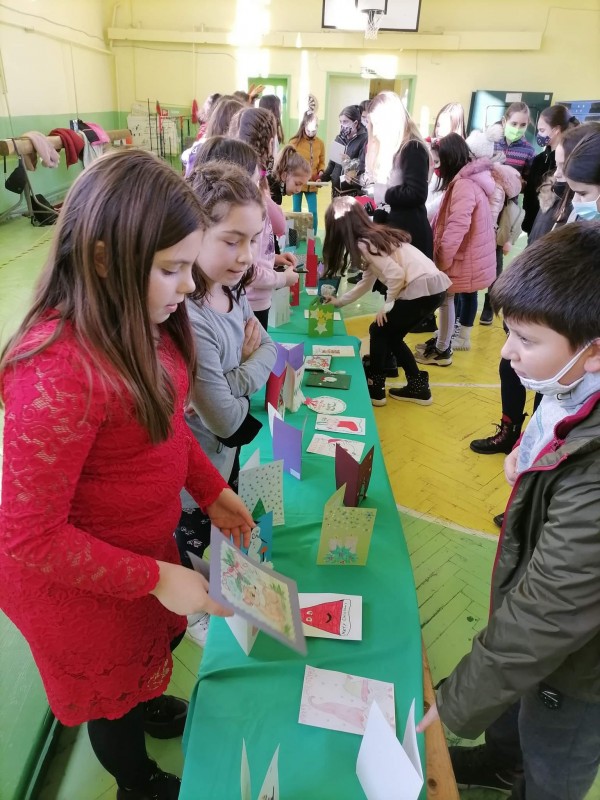 400 лв. за животните в приюта дариха ученици от ОУ “Св. Паисий Хилендарски“