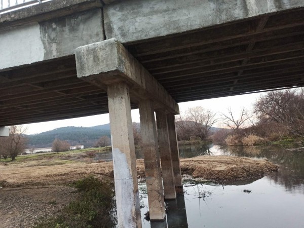 Ремонтираха моста в село Розово