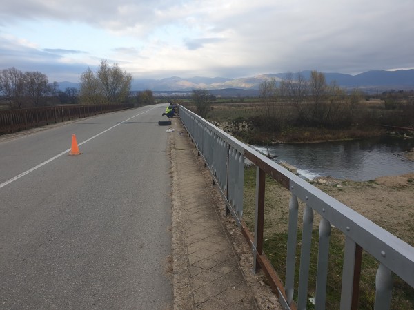 Ремонтираха моста в село Розово