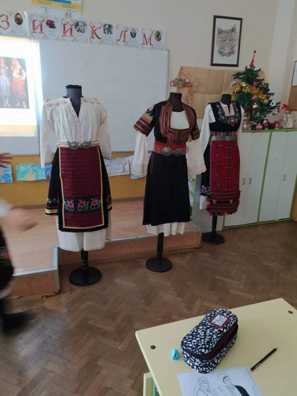 Интересната инициатива “Музей в куфар“  гостува в ОУ “Мати Болгария“