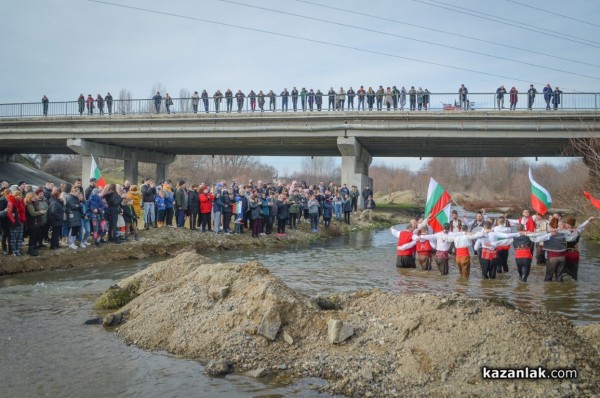 Станислав Димитров спаси кръста в Бузовград