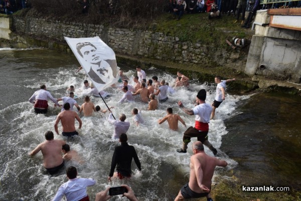 Спасителят на кръста Борислав: Да сме здрави, да пазим традициите си и да бъдем горди българи!