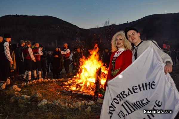 Боян Захариев спаси Богоявленския кръст в Шипка