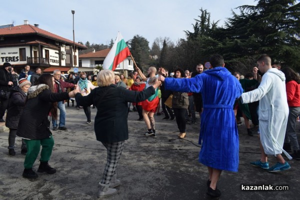 Спасителят на кръста Борислав: Да сме здрави, да пазим традициите си и да бъдем горди българи!