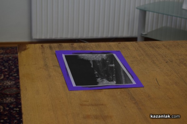 Фотографи показаха магията на синия принт пред казанлъшки ученици