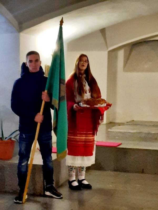 144 години Шипка е признателна и свежда глава 