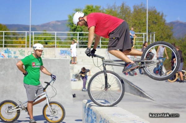 Засилено видеонаблюдение в района на Младежкия дом