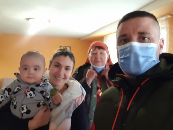 В Розово спазиха традицията за празника 