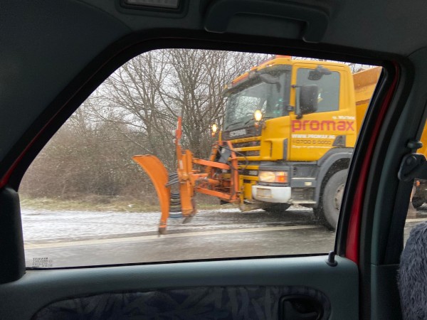 Заради лошото време: Три коли катастрофираха по пътя Павел баня-Гердеме