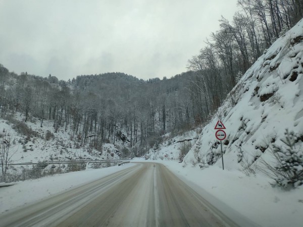 860 машини обработват републиканските пътища