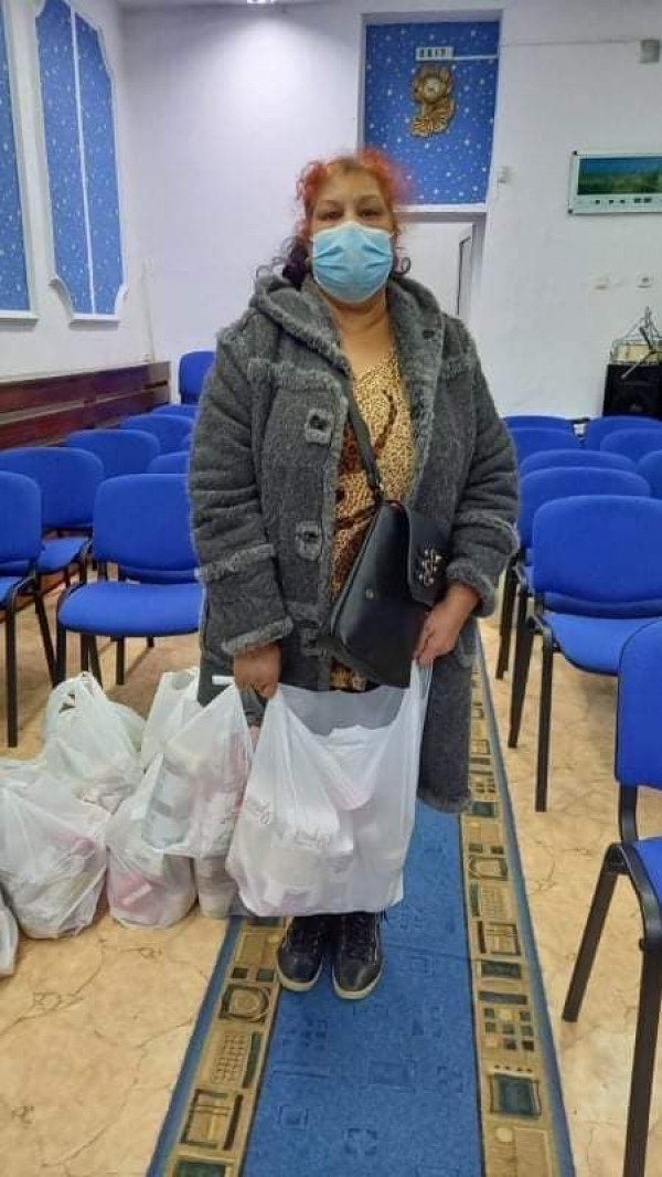 Сдружение “Бъдеще за децата“ раздаде 50 хранителни пакети на нуждаещите се 