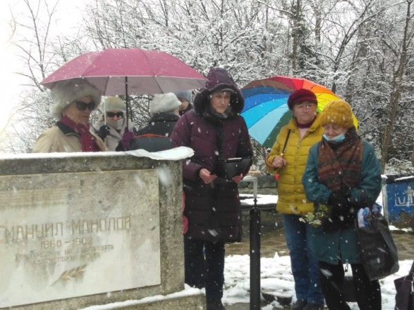 Казанлък почете 120 години от смъртта на Емануил Манолов